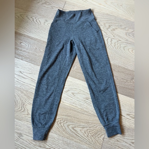 lululemon Align™ High-Rise Jogger *Full Length, Size 4, Heathered Black - Picture 3 of 4